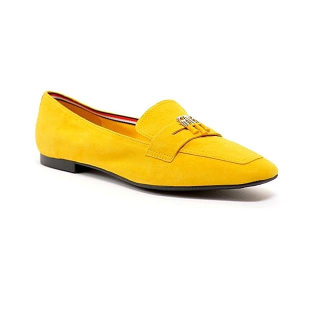 Mocasines amarillos de Tommy Hilfiger.