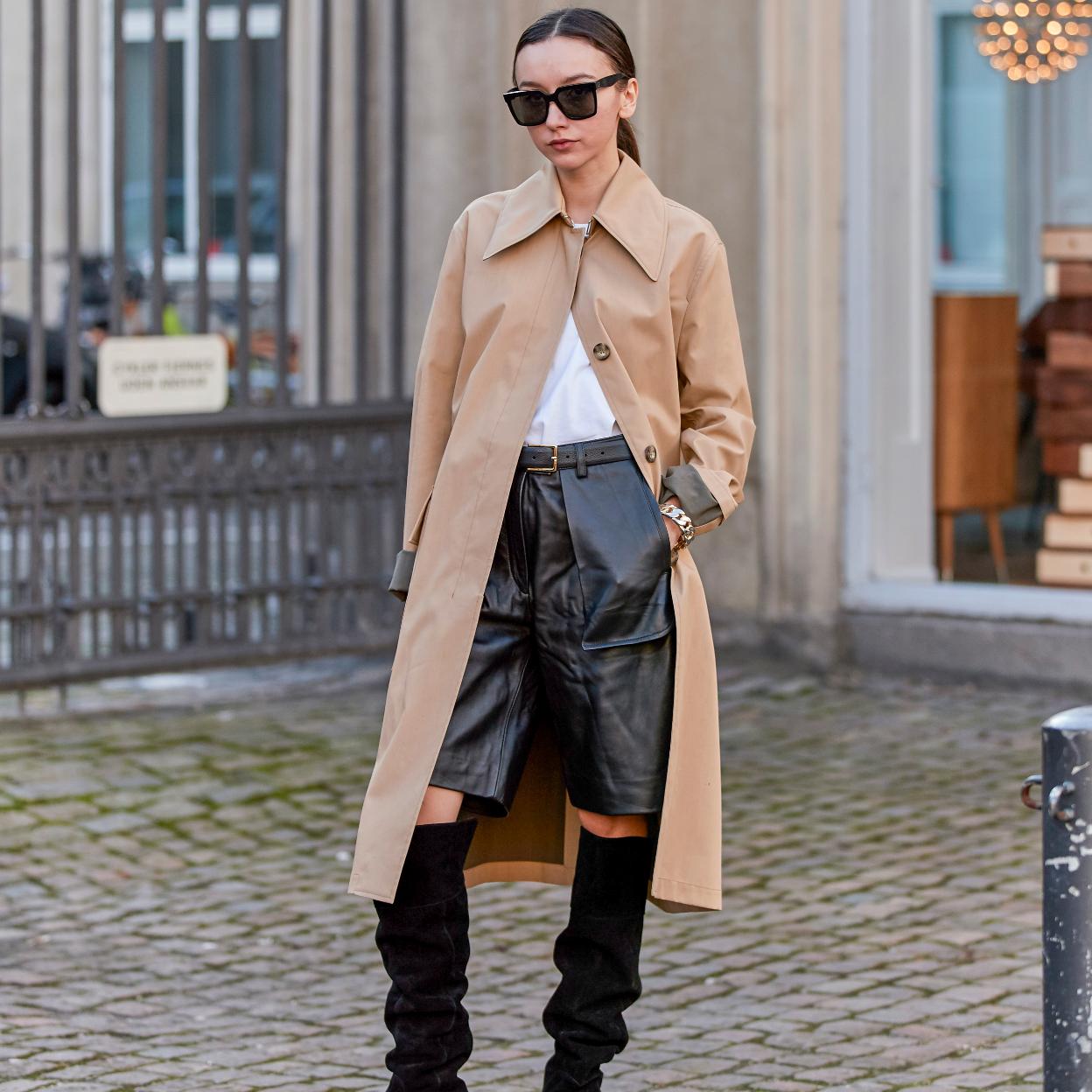 Pincha en la imagen y descubre los básicos que no pueden faltar en tu armario de otoño para vestir con mucho estilo si tienes más de 50 años.