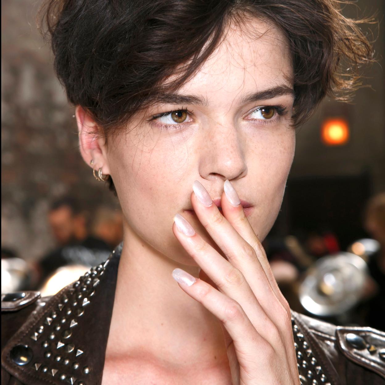 Pincha para ver los mejores estuches de belleza en talla mini que te vas a poder llevar a cualquier escapada.