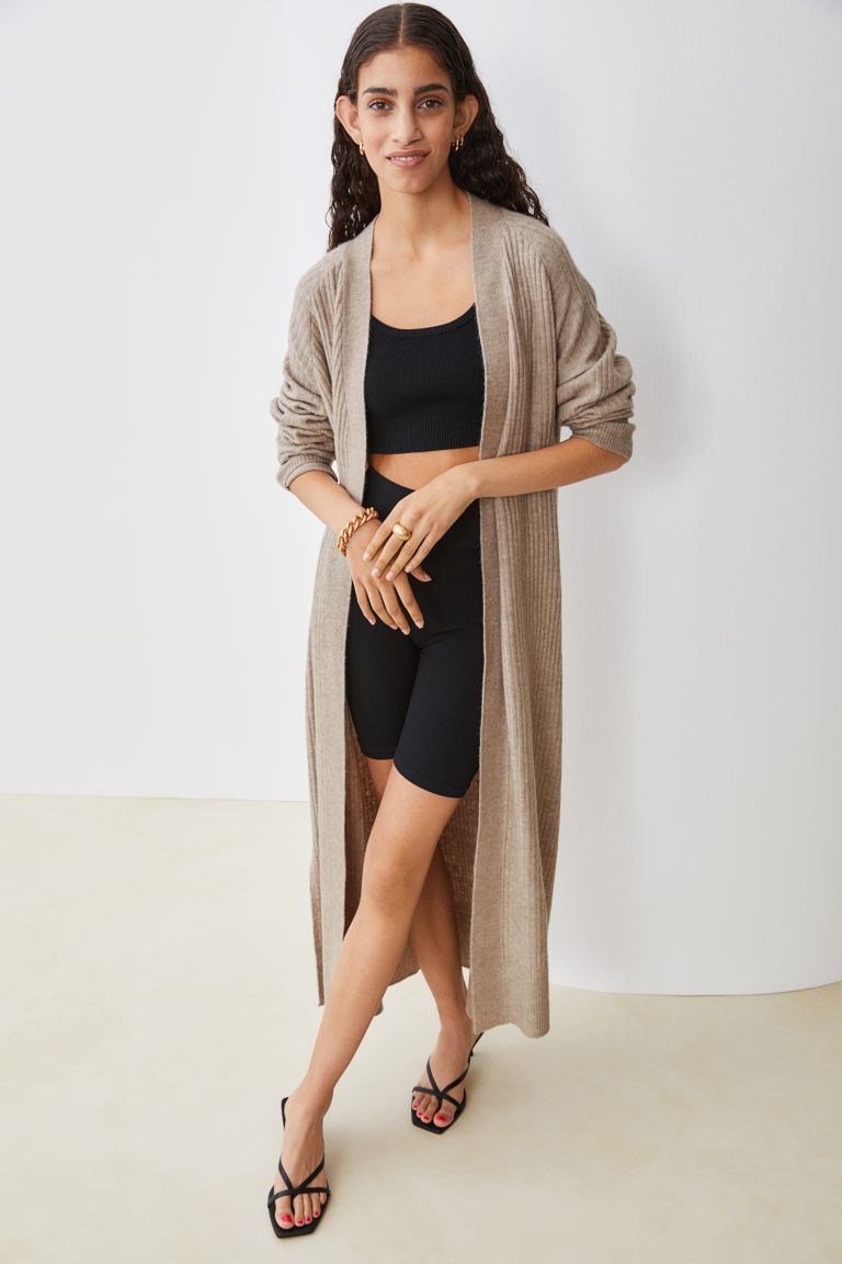 Chaqueta XL de punto de canalé, de H&M (24,99 €).