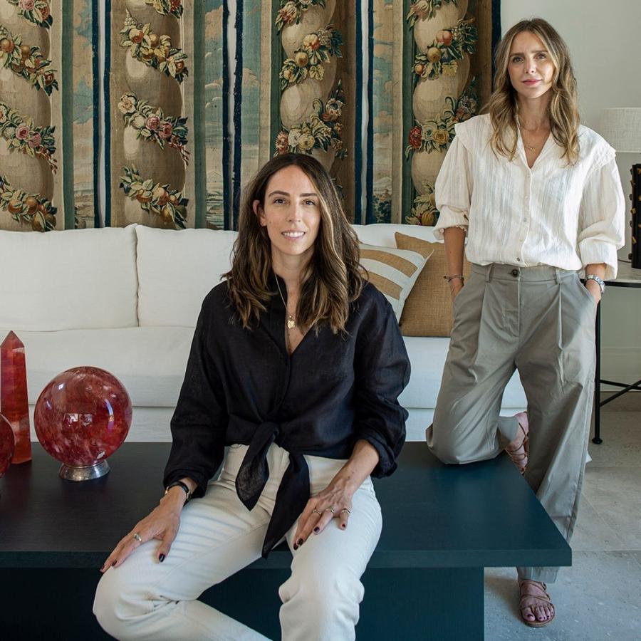 Cristina Espejo y María Goyanes son las fundadoras del estudio de interiorismo Espejo y Goyanes, y creadoras de esta reforma. Sus proyectos destacan por su frescura y calidad.