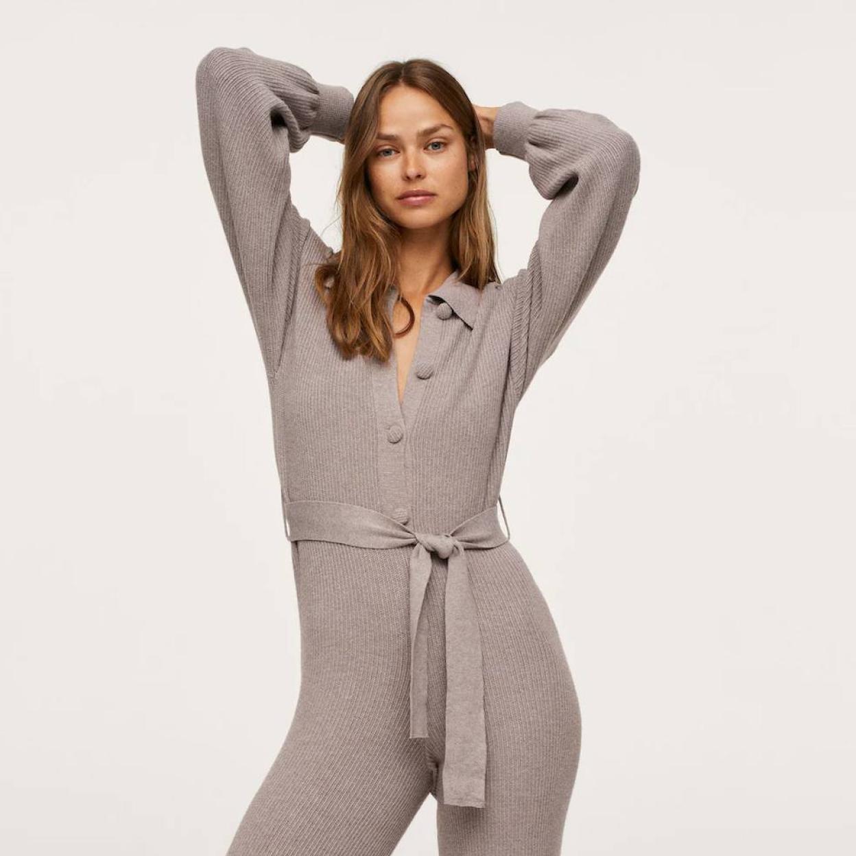 Pincha en la imagen para ver 9 abrigos (no acolchados) que cuestan menos de 40 euros y son perfectos para renovar tu armario de temporada