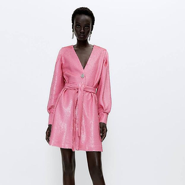 El vestido rosa ya está agotado en la web