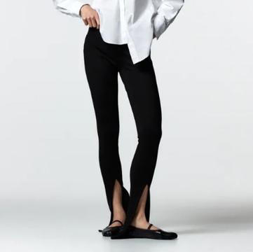 Imagen secundaria 1 - Pantalones split, la tendencia de la temporada que ya arrasa en Zara y Mango, que estiliza muchísimo y que aprueban las famosas