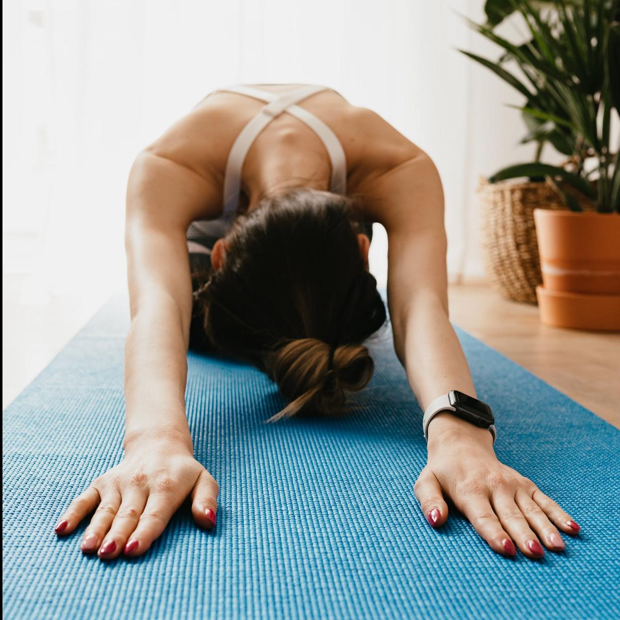 Balasana: la postura de yoga que te proporcionará el mayor relax y te hará dormir como un niño