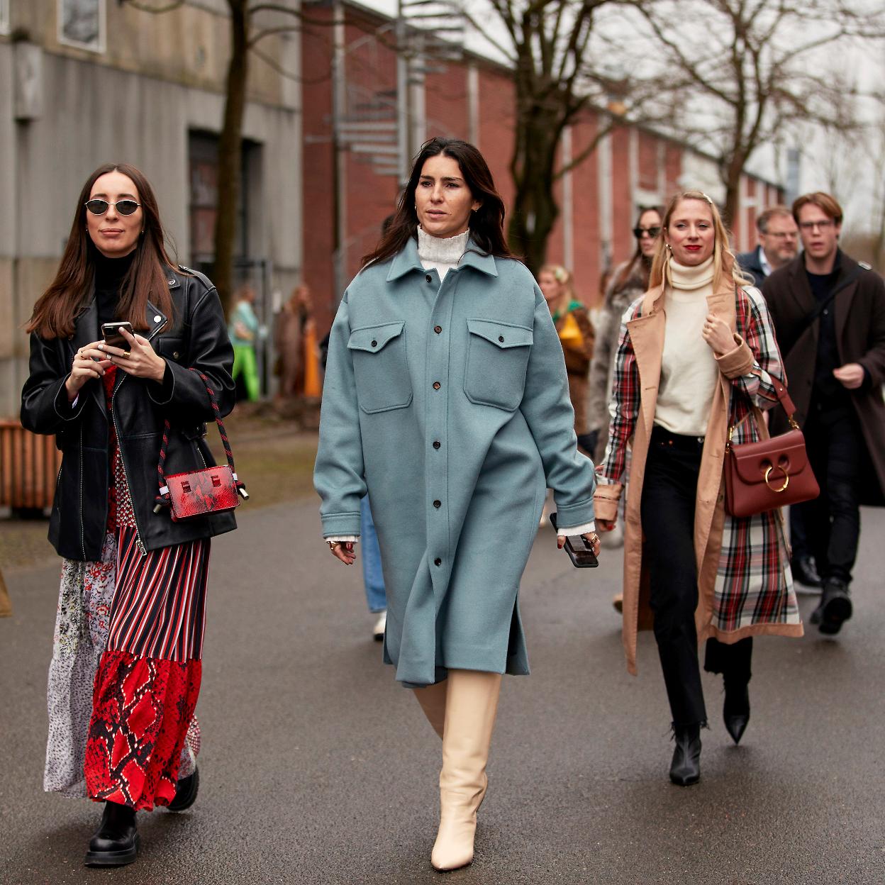 Pincha en la imagen para descubrir los abrigos perfectos para todos tus looks de temporada que cuestan menos de 40 euros. 