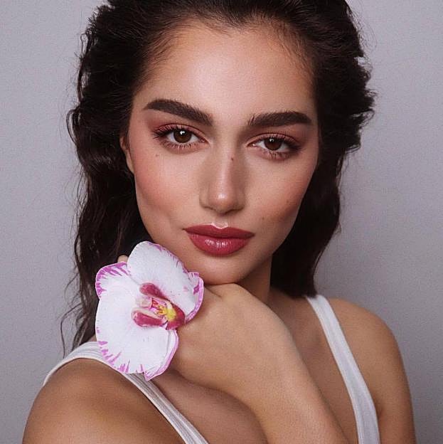 Esta es la BB Cream con vitamina C y centella asiática perfecta para un look natural con todos los beneficios de un sérum