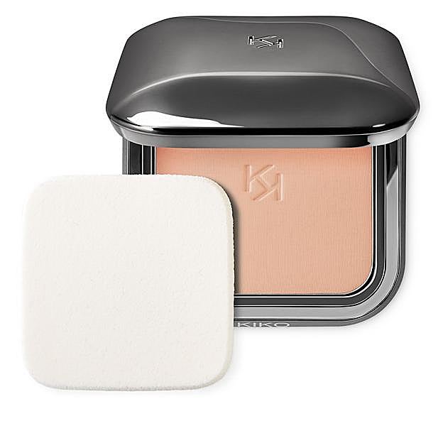 Weightless Perfection Wet And Dry Powder Foundation de Kiko (13,99 euros).