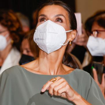Imagen secundaria 1 - Tenemos la copia low cost del anillo favorito de la Reina Letizia (y que no se quita) y que ya es tendencia