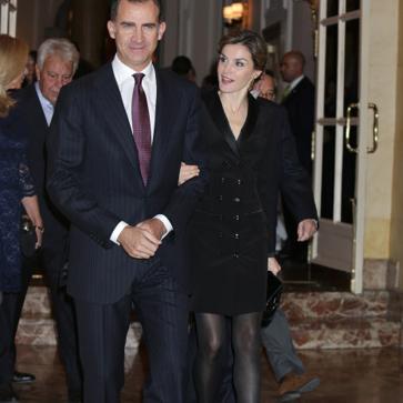 Imagen secundaria 1 - Los looks de la Reina en 2016, 2015 y 2013