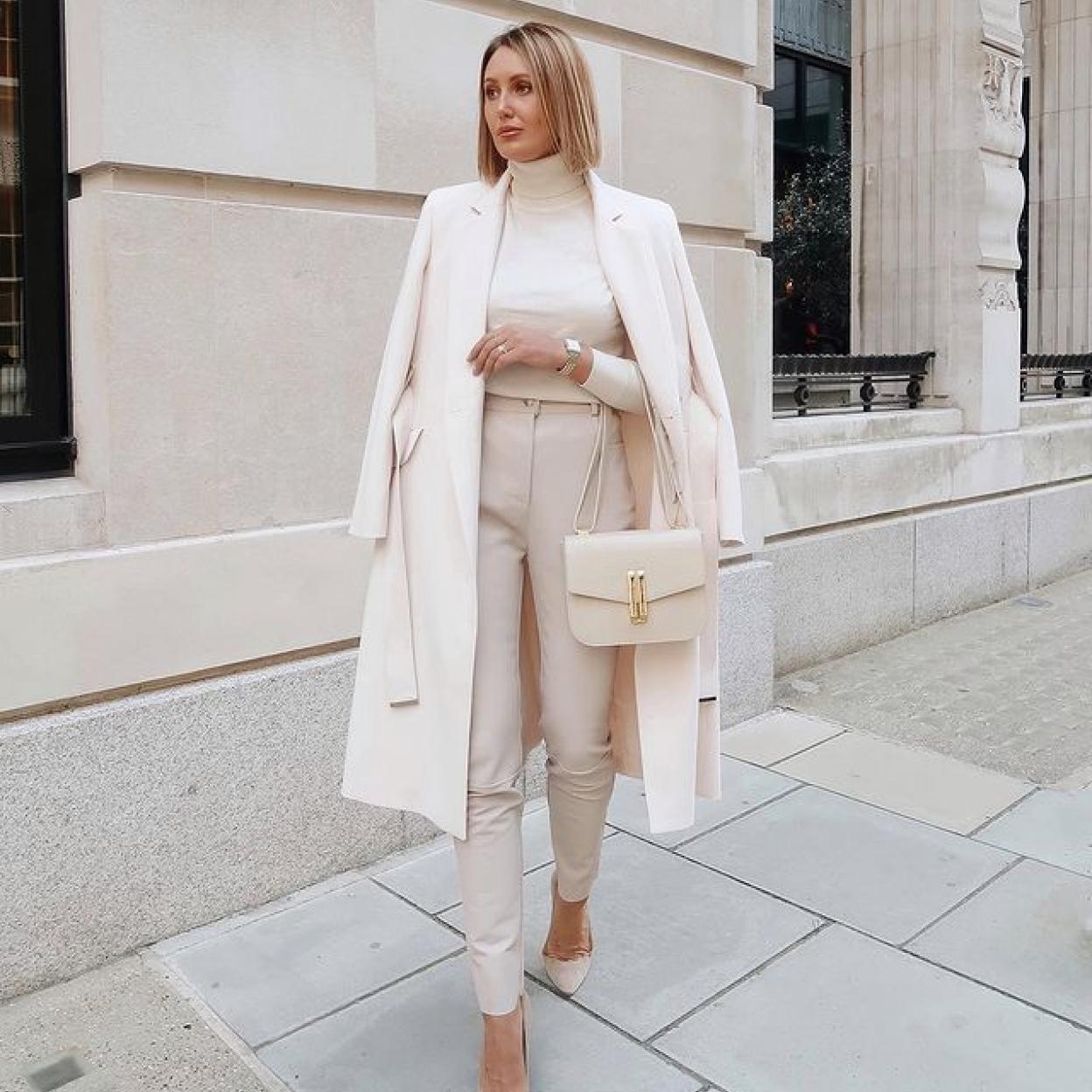 Pincha en la imagen para ver nueve pantalones bonitos, funcionales, que sientan de maravilla y son perfectos para lucir tus botines favoritos.