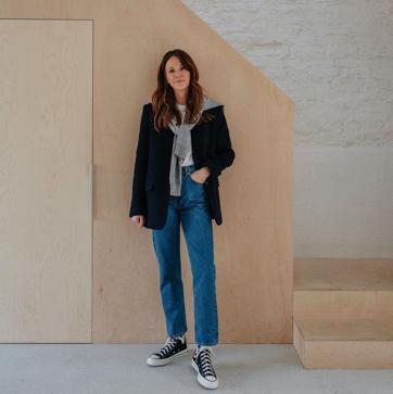 Imagen secundaria 1 - Minimalismo en estado puro y colores neutros, como el gris o el negro, es lo que propone Kim de Love Cloth Blog. Una propuesta perfecta para las que huyen de las tendencias del momento y apuestan siempre por los básicos. 