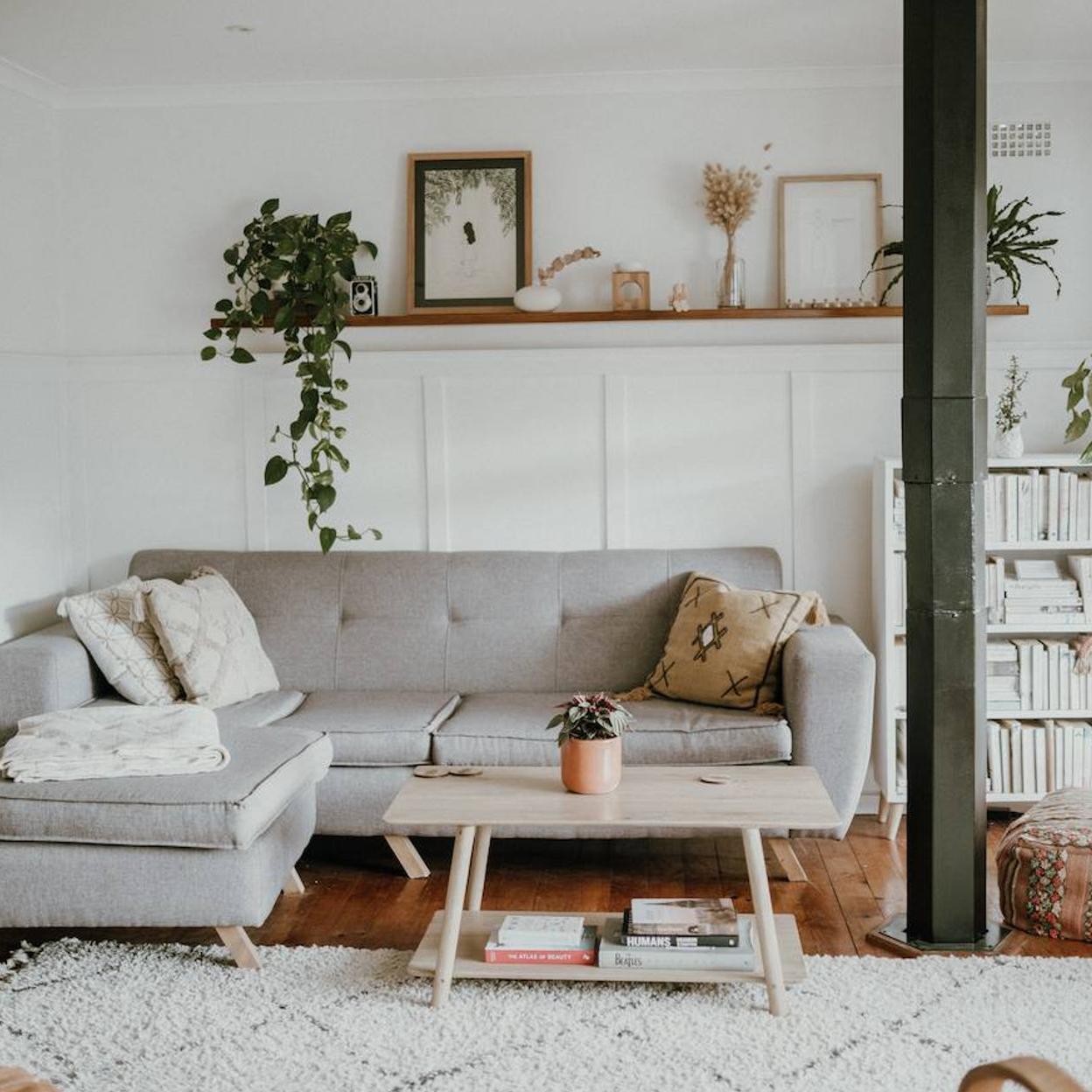 Pincha en la foto para ver las sillas de diseño más famosas e icónicas que cambiarán por completo la decoración de tu casa (y dónde puedes comprarlas más baratas)