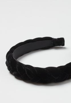 Imagen secundaria 2 - Los complementos para el pelo tendencia del low cost que harán que tus peinados sencillos parezcan de peluquería de lujo