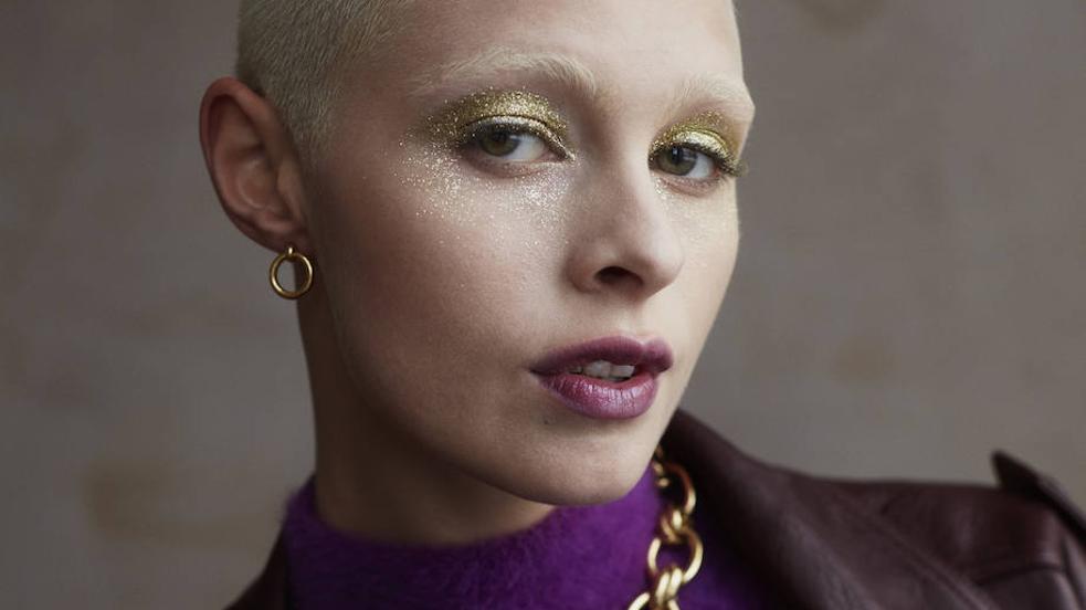 Estilismo: Caterina Ospina. Maquillaje: Nina Simona. Peluquería: Leanne Millar. Asistente de fotografía: Pouyan Jafarizadeh. Asistente de estilismo: Censi Lucena.