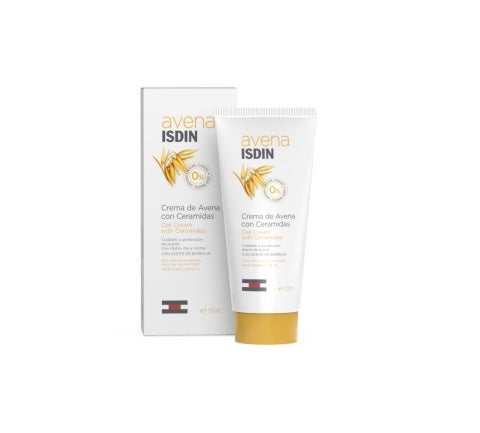 Crema de avena con ceramindas de ISDIN, una hidratante para el cuerpo y para todo tipo de pieles que es perfecta para proteger e hidratar durante todo el invierno. Encuéntrala en la farmacia.