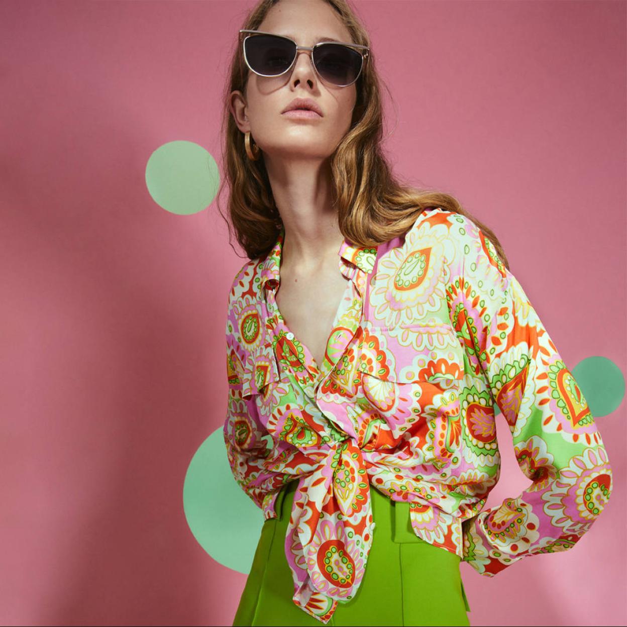 Pincha en la imagen para ver Renueva tus básicos con estas nueve camisas blancas que son perfectas para un look diario fácil con blazer o con jersey