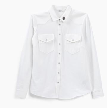 Imagen secundaria 1 - Cazadora negra y vaqueros flare: el look de básicos perfecto para el otoño de Helen Lindes que sienta bien a los 30, a los 40 y a los 50