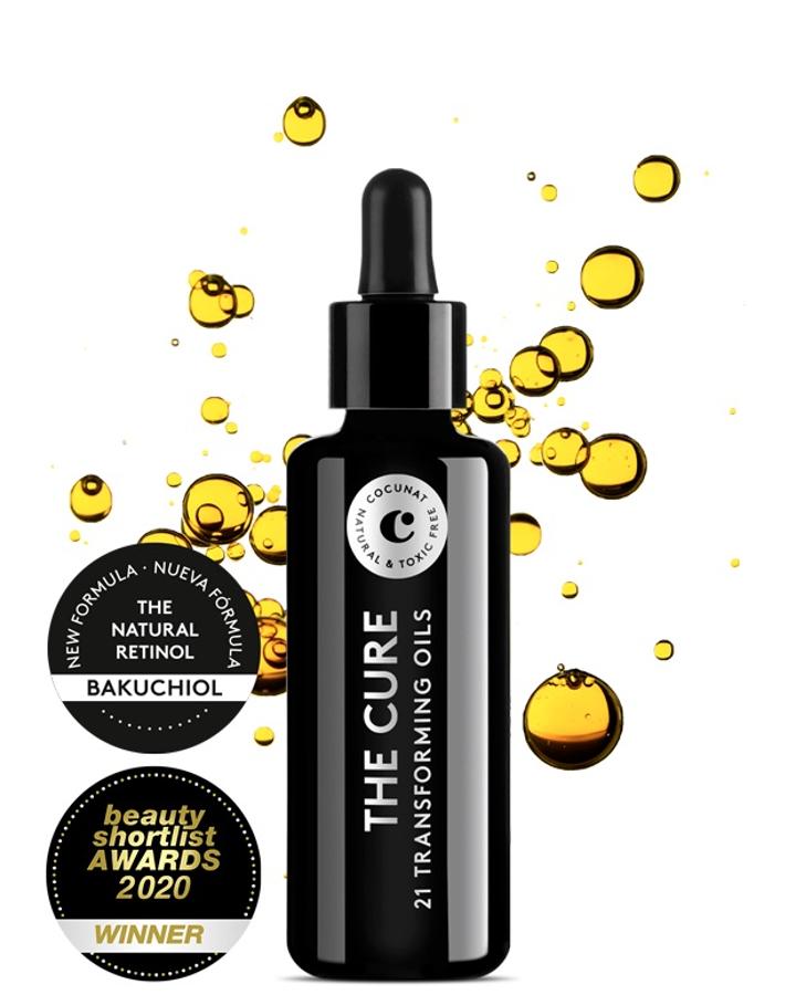 El best seller de la firma española se reformula e incorpora a su fórmula bakuchiol, uno de los ingredientes más de moda ya que es la alternativa vegetal al retinol. El cambio en su fórmula ayuda a que la piel no se reseque, ni se irrite, mientras que su apariencia es luminosa y proporciona una profunda hidratación. (49,90 euros).