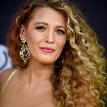 Imagen secundaria 1 - Gigi Hadid, Blake Lively y Katie Holmes.