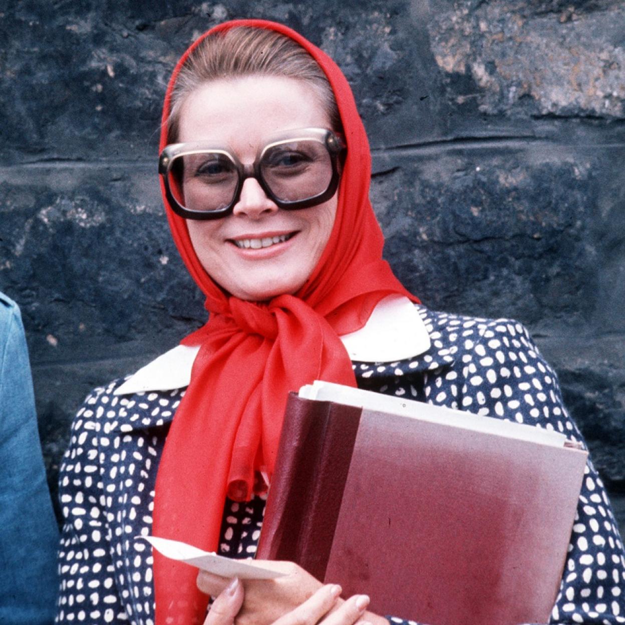 Pincha en la imagen para descubrir otros 8 perfumes florales que son los más vendidos y que ahora puedes comprar con descuento.