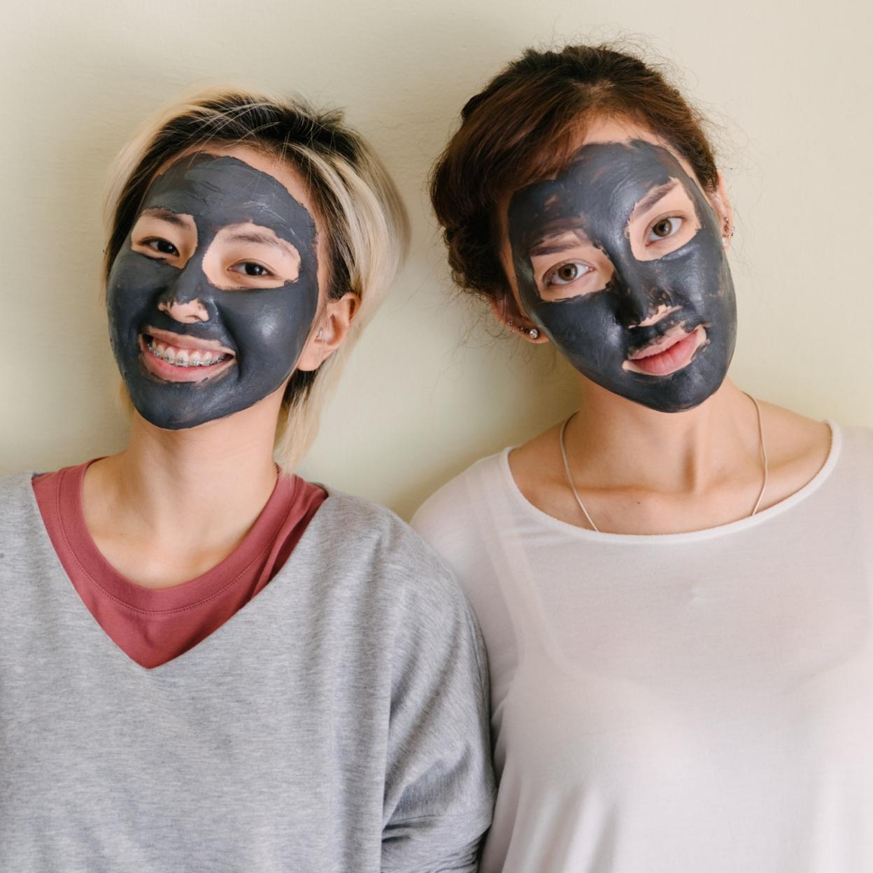 Pincha en la imagen para conocer las mascarillas que te pondrán buena cara al instante. 