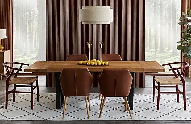 Esta mesa de comedor extensible de El Corte Inglés cuesta 990 euros.