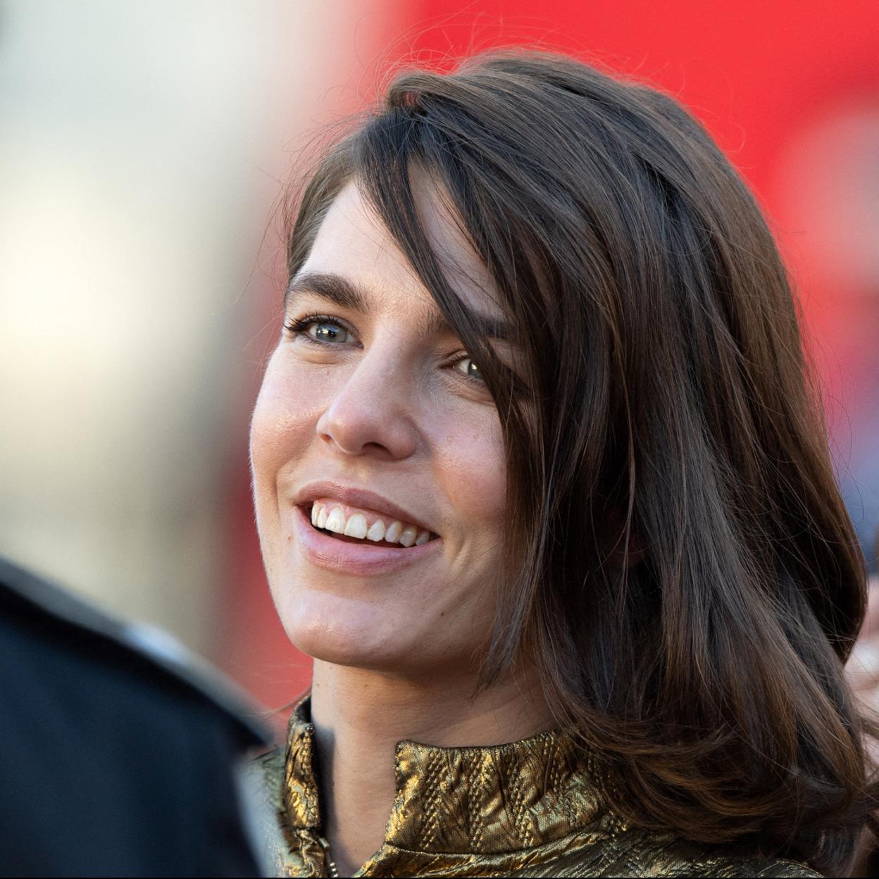 Pincha en la imagen para descubrir los peinados más rejuvenecedores de Carlota Casiraghi.