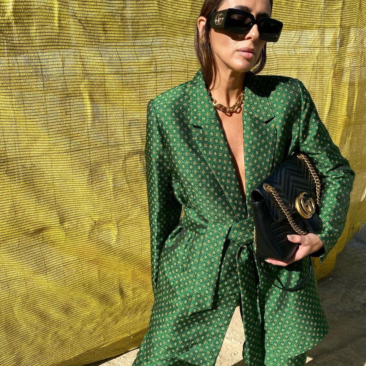 Pincha en la foto para ver 5 trajes que acaban de llegar a Zara y son perfectos para que estés impecable en tu vuelta a la oficina. 