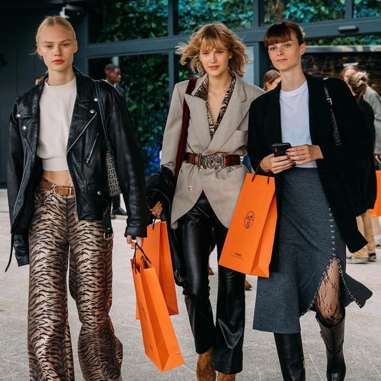 Pincha en la imagen para ver las compras de la semana: de los vestidos de fiesta que se agotarán de un momento a los zapatos más deseados de todos los tiempos.