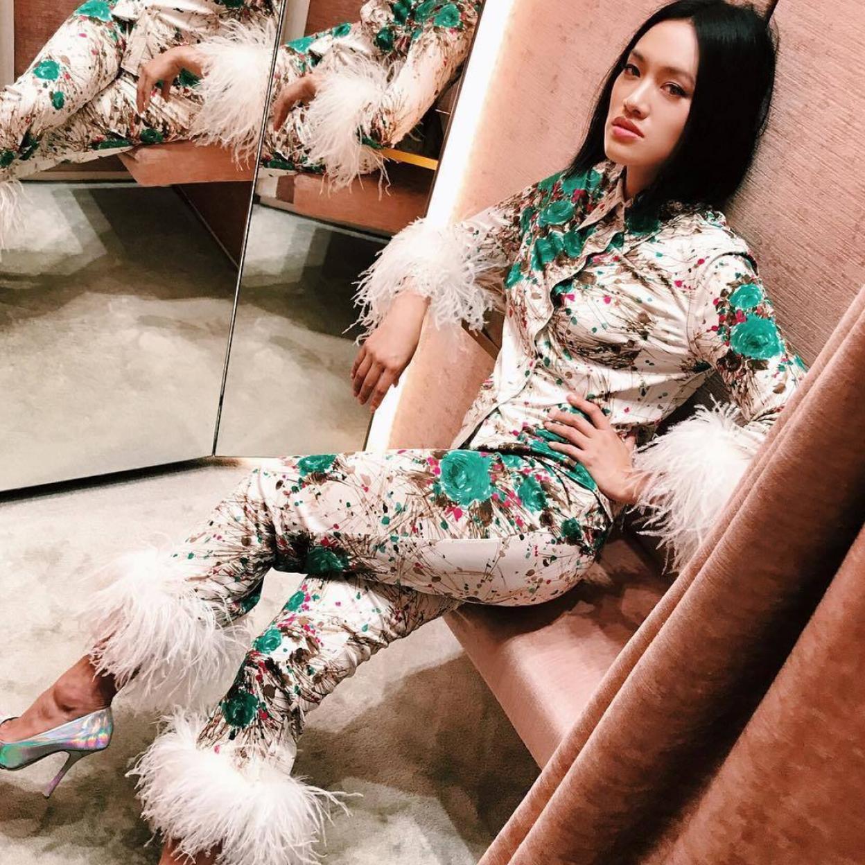 Pincha en la imagen para ver Solo necesitas 10 prendas básicas y atemporales para crear tu armario cápsula sofisticado de otoño