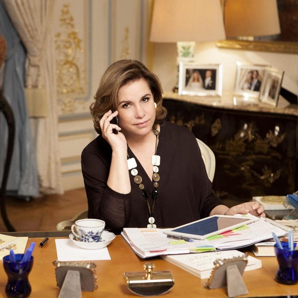 retrato de la Gran Duquesa María Teresa de Luxemburgo en su despacho