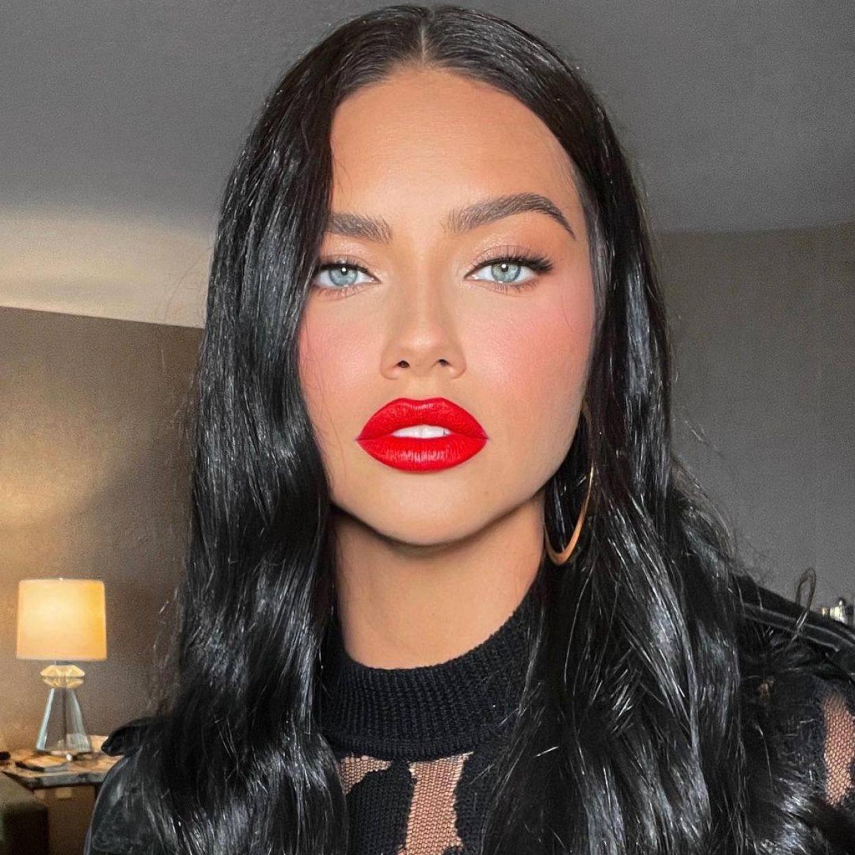 Pincha en la imagen para ver Estos labiales fijos a prueba de balas resisten a todo: mascarilla, sudor e imprevistos (y además, hidratan y son preciosos)