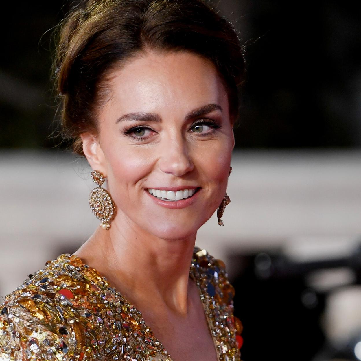 De la Reina Letizia a Meghan Markle: ¿cuáles son las cremas y cosméticos más utilizados por las royals? Pincha en la imagen para descubrirlo.