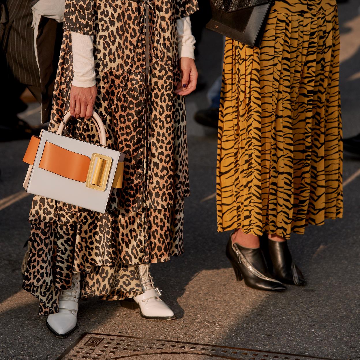 Animal print con lentejuelas: la falda midi de Stradivarius que se va a convertir en protagonista en todos tus looks de otoño