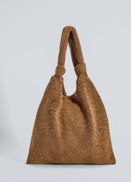 Imagen - El bolso de Oysho es de color marrón tostado