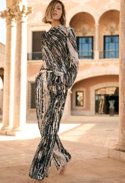 Imagen secundaria 2 - Estampados. 1. Pantalón con print animal de Zara (29,99 euros). 2. Pantalón con lentejuelas y estampado geométrico de Zara (49,99 euros). 3. Pantalón con estampado en blanco y negro de Zara (39,99 euros). 