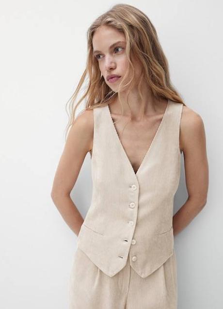Imagen - El chaleco está disponible en blanco y en rosa
