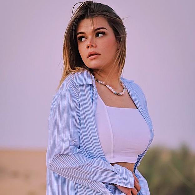 El secreto de la mirada enorme de Camille Gottlieb son las extensiones de pestañas