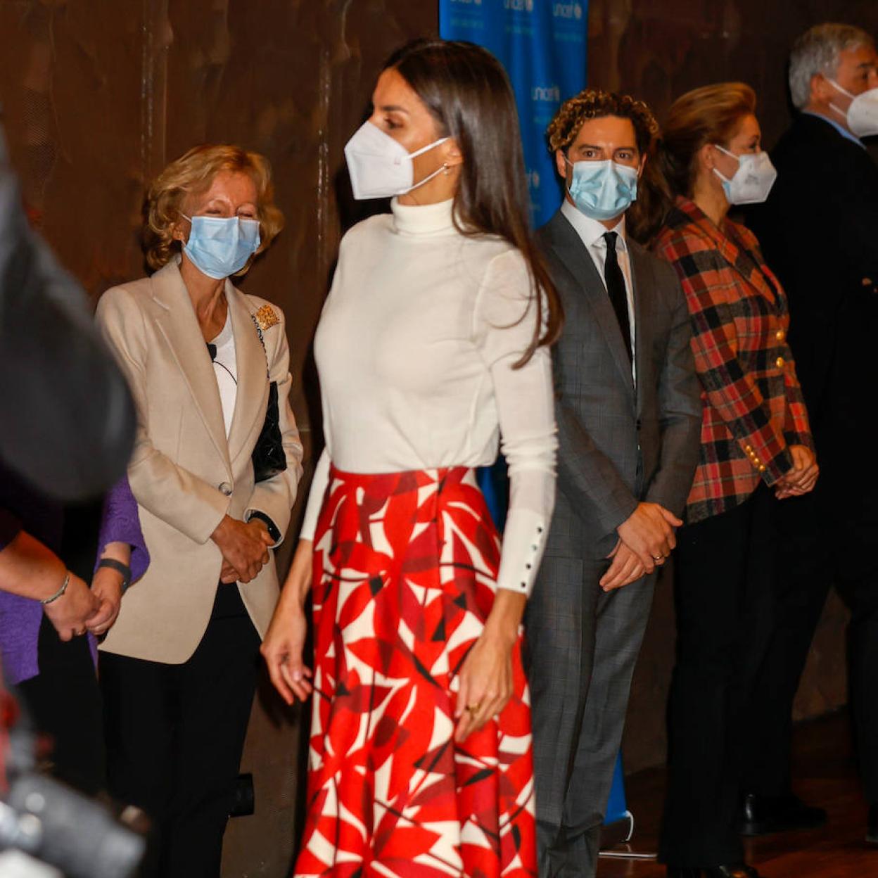 Pincha en la foto para ver los impresionantes diseños de la nueva colección de H&M que parecen de lujo