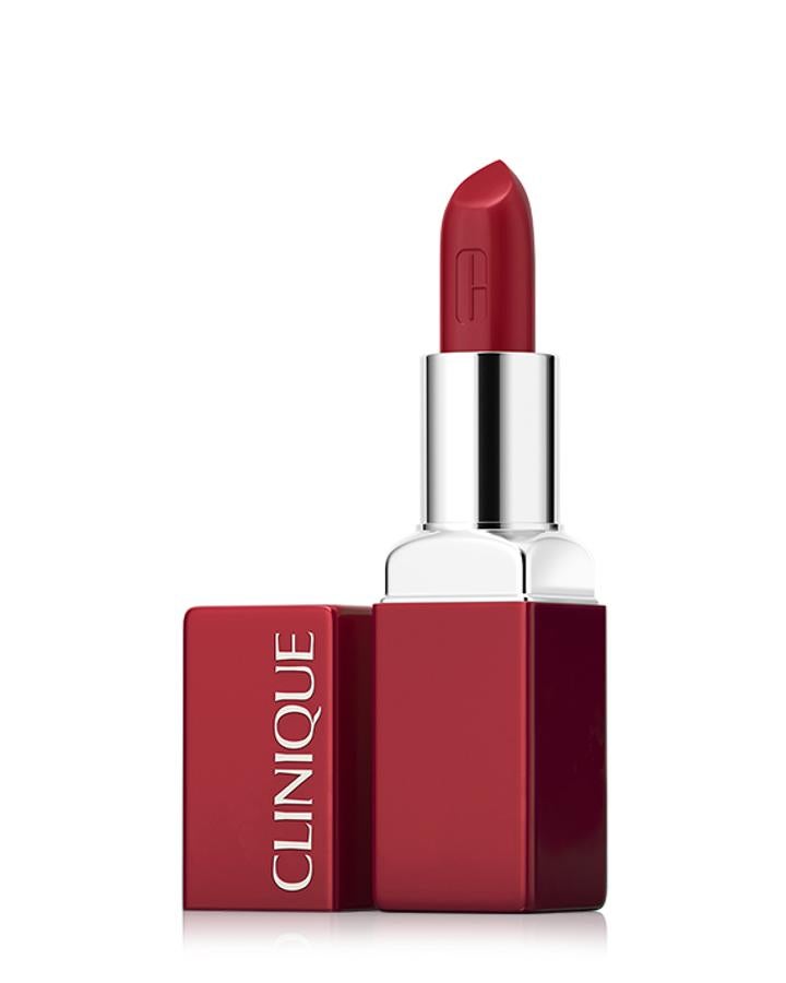 La firma ha lanzado sus labiales Even Better Lip Pop con un algoritmo que te ayuda a encontrar el tono de rojo perfecto para ti. Los siete tonos pertenecientes a esta gama ayudan a complementar el tono y el subtono de cada mujer. Cuentan, además, con ingredientes que mejoran la apariencia del labio. (26,50 euros).