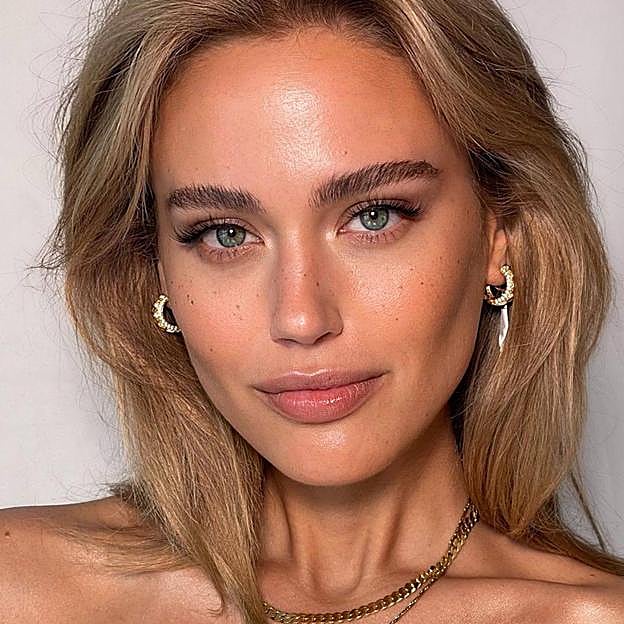 Este sérum hidratante con ceramidas y ácido hialurónico es infalible para devolver la piel a la juventud a un precio super asequible