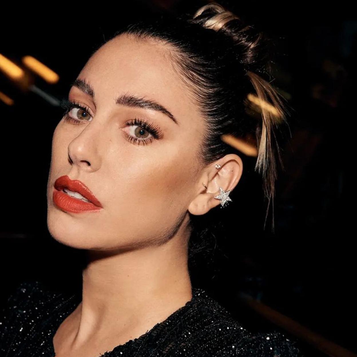 Pincha en la imagen para conocer las formas de hacerte un moño para estar en casa. 