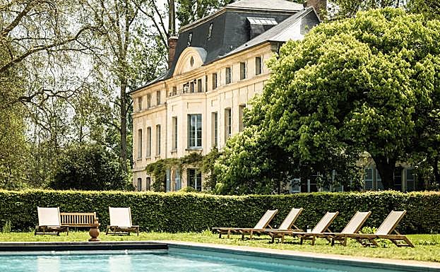 La actriz e icono del cine francés tenía su refugio campestre en esta granja de lujo.