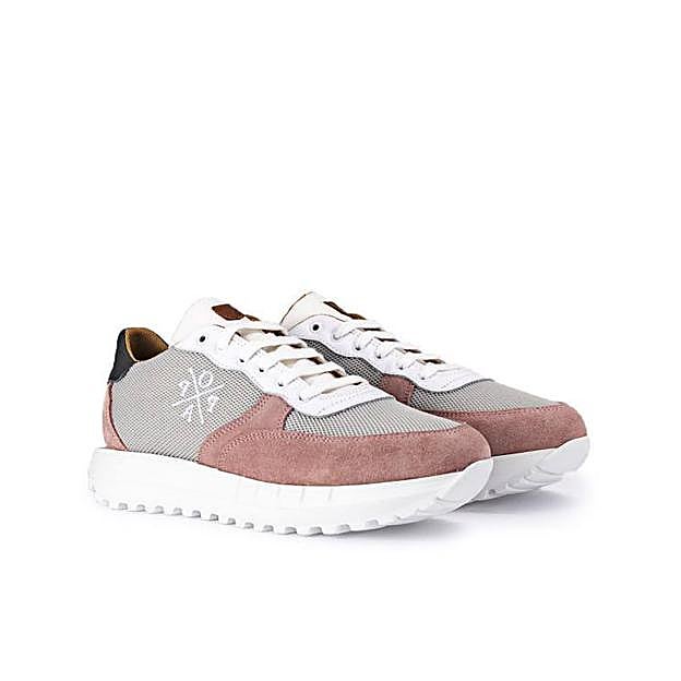 La sneaker Inés tiene un plataforma de 3,5 cm