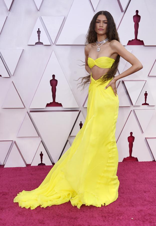 Zendaya en los Oscar de Valentino.
