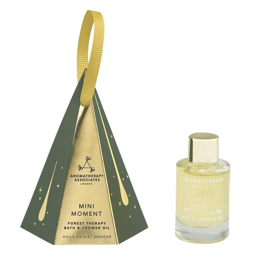 AROMATHERAPY ASSOCIATES. Mini Moment Forest Bath & Shower Oil (16 €).