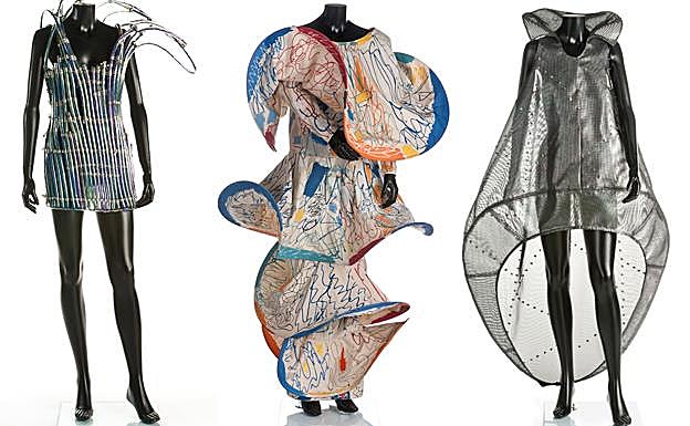 Tres de los diseños de Manuel Piña que se expusieron en el Museo del traje en 2013, en la exposición Manuel Piña. Diseñador de moda (1944-1994). 