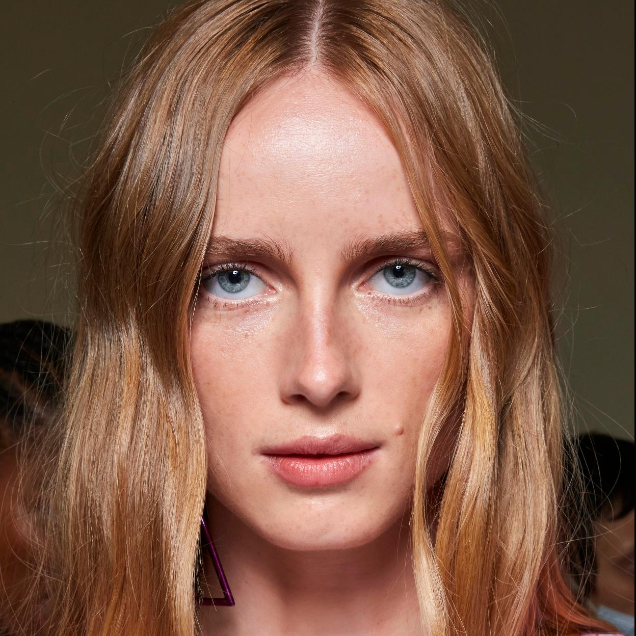 Pincha en la foto para descubrir los 22 sérums perfectos a partir de los 50.