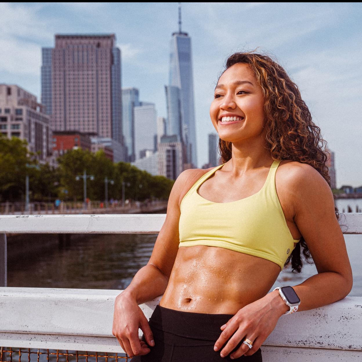 Cuántas abdominales tienes que hacer al día para eliminar tripa y quemar calorías sin caer rendida